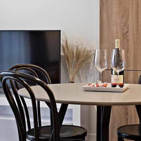 Goclaw P&O Serviced Apartments ワルシャワ エクステリア 写真